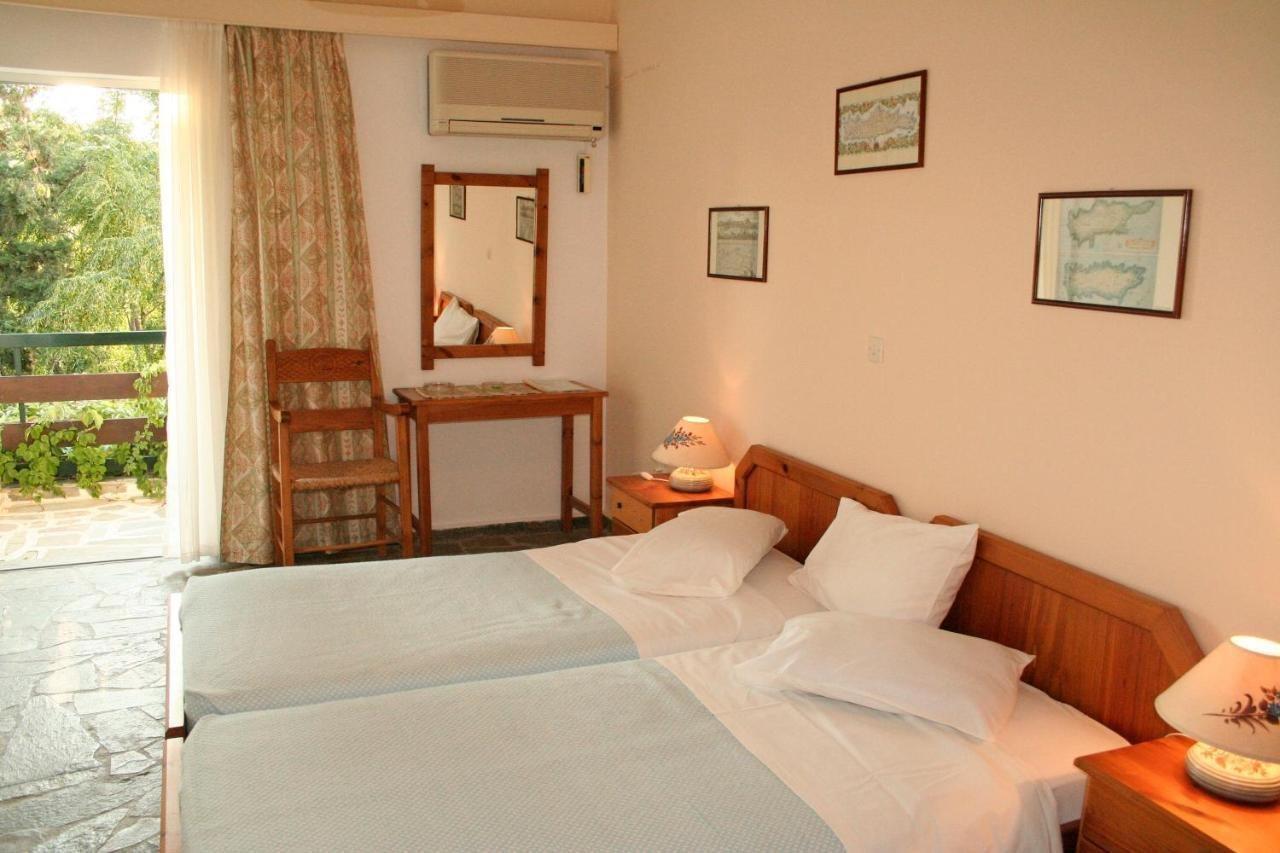 Sunningdale Hotel Agia Galini  Exterior photo